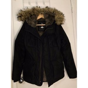 Aritzia Winter Jacket - TNA Niseko Parka